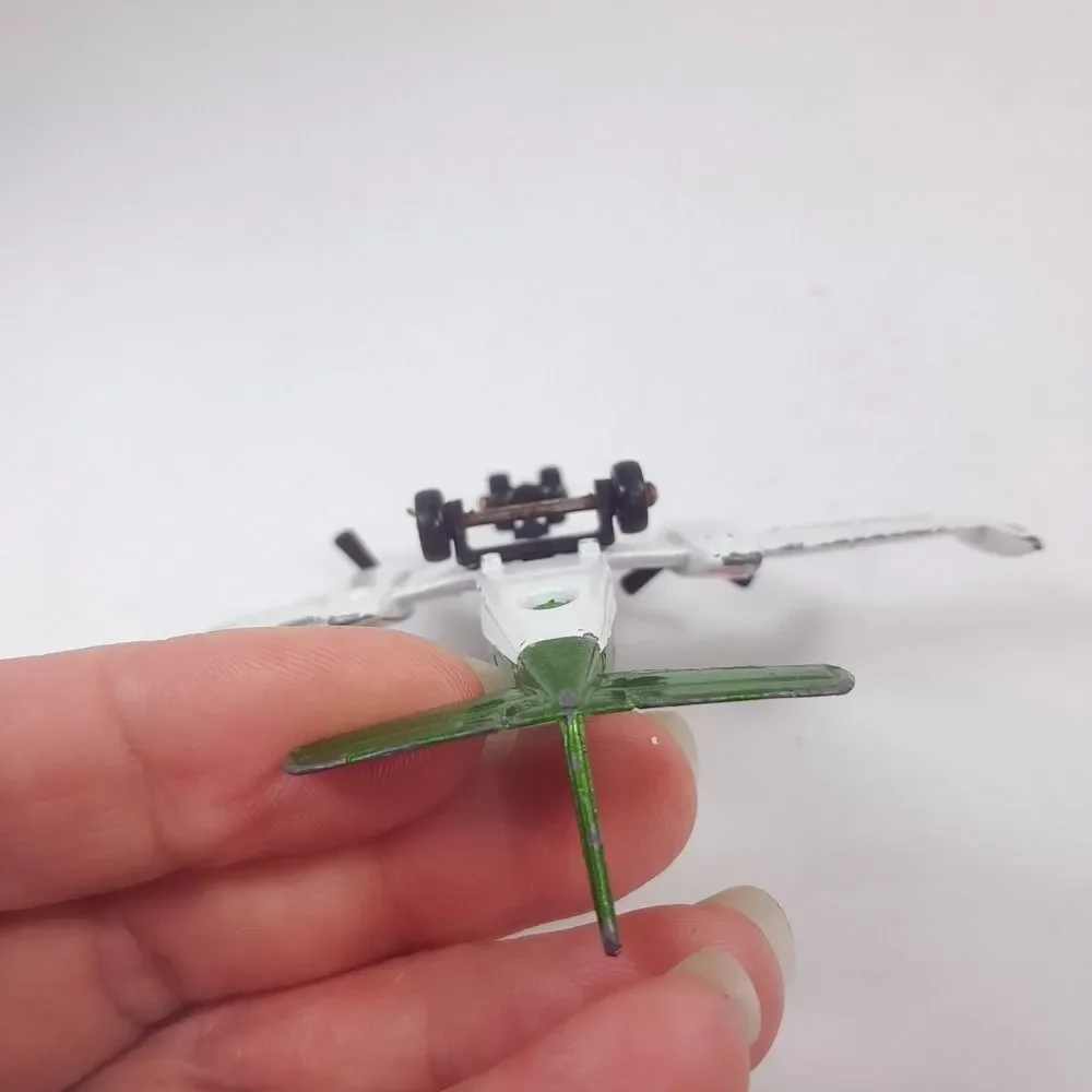 MATCHBOX Sky Busters 1974 SP9 Cessna 402 plane Airplane Macau Diecast green
